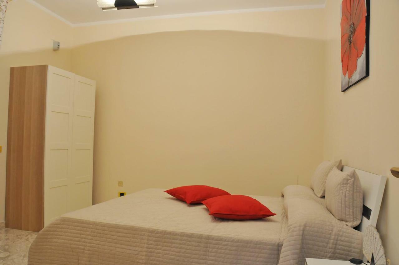 Paestum Rosae Bed & Breakfast Exterior photo