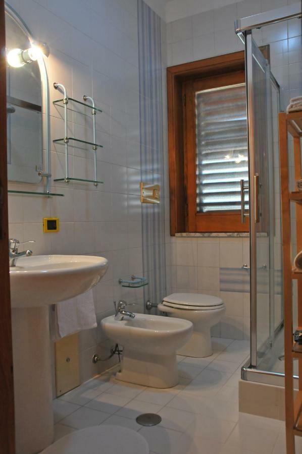 Paestum Rosae Bed & Breakfast Exterior photo